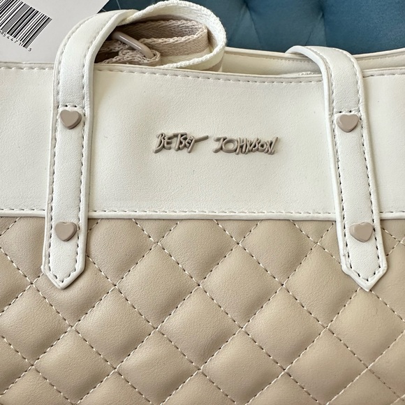 Betsy Johnson Tote Bag. Brand New with tags! - Picture 3 of 12